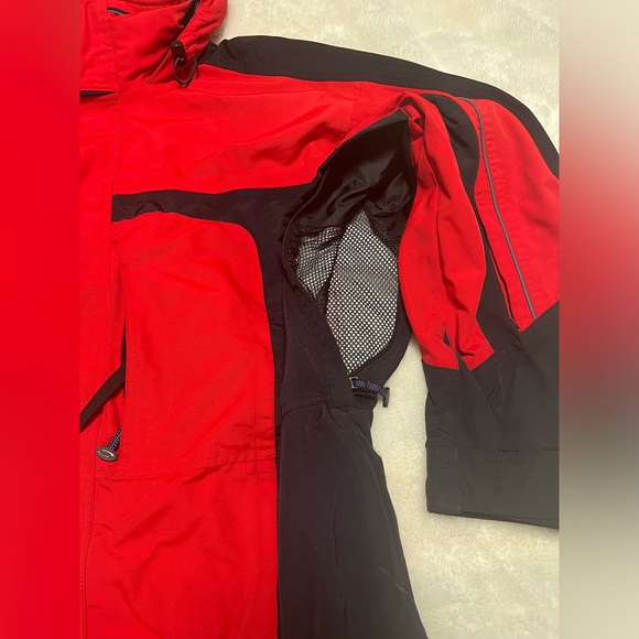 Obermeyer ATC Red & Black Ski Snowboard Jacket Mens Sz M Hood Zip Pockets lined - Picture 2 of 16